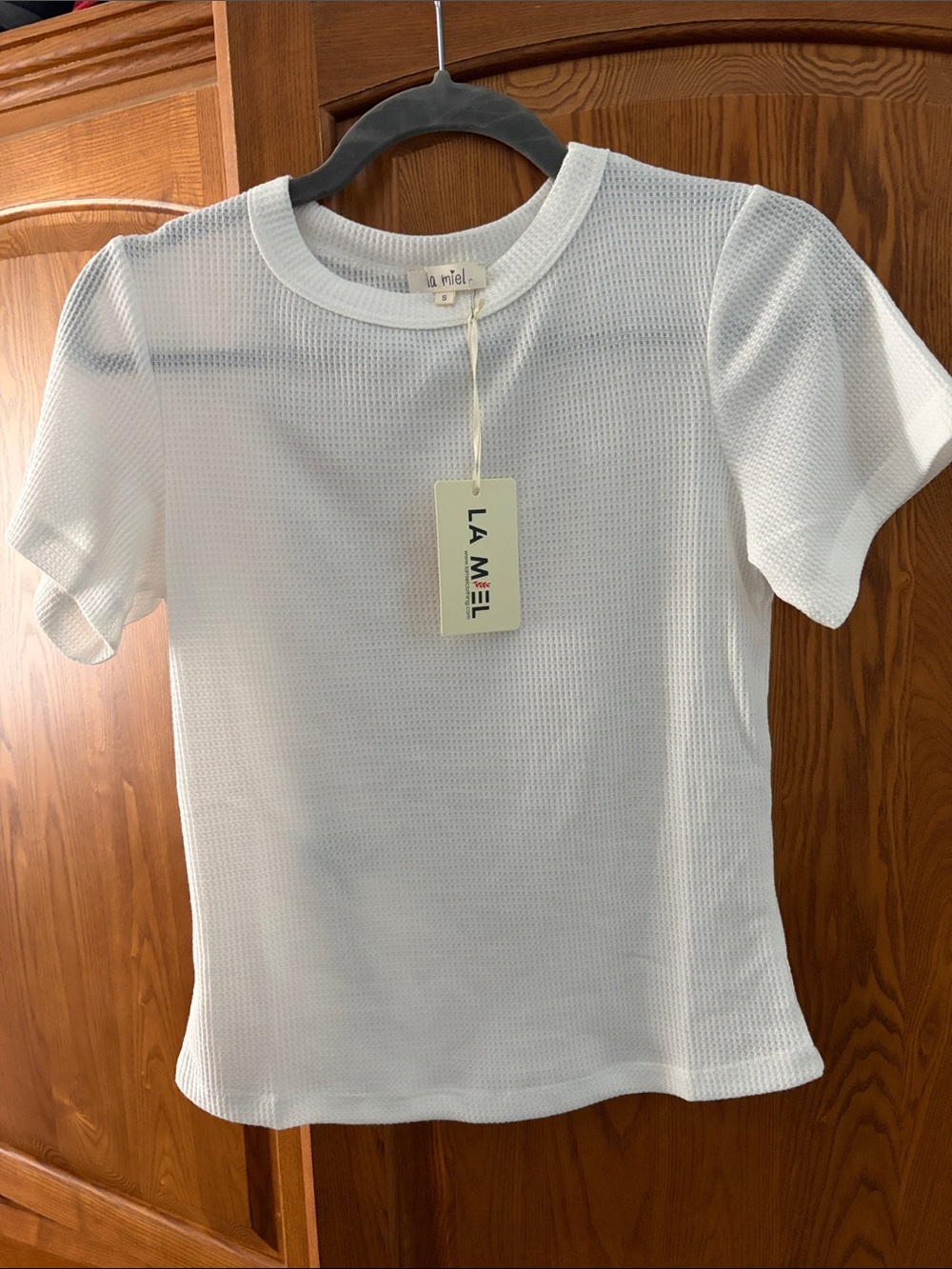 LA MIEL NWT White Short-Sleeve Waffle Knit Tee size small